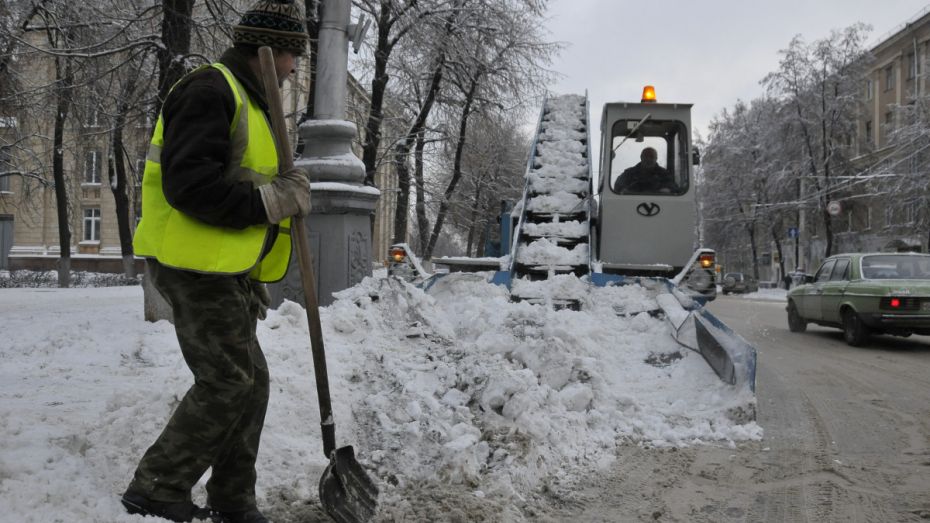 Из Воронежа вывезли 3,4 тыс кубометров снега в ночь на 29 декабря