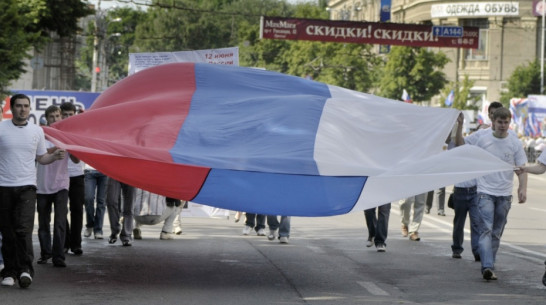 Глава региона и спикер облдумы поздравили воронежцев с Днем России