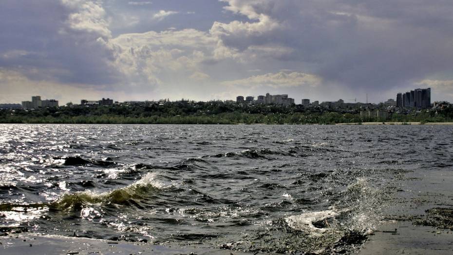 Грозу и перепады температуры прогнозируют в Воронеже на короткой рабочей неделе