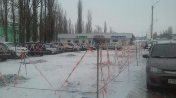 Глава района прокомментировал ситуацию с парковкой около больницы под Воронежем