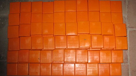 В Воронеже в подвале торгового центра нашли 2 тысячи психотропных таблетки