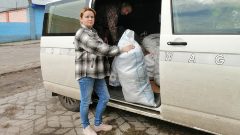 Жители Репьевского района отправили 10 машин гуманитарной помощи участникам СВО