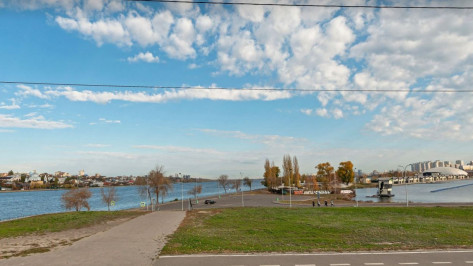 Парковку на дамбе Чернавского моста в Воронеже не будут закрывать 5 апреля