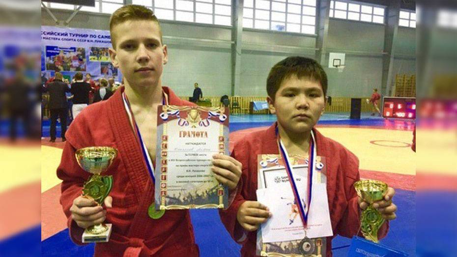 Таловский спортсмен победил на всероссийском турнире по самбо