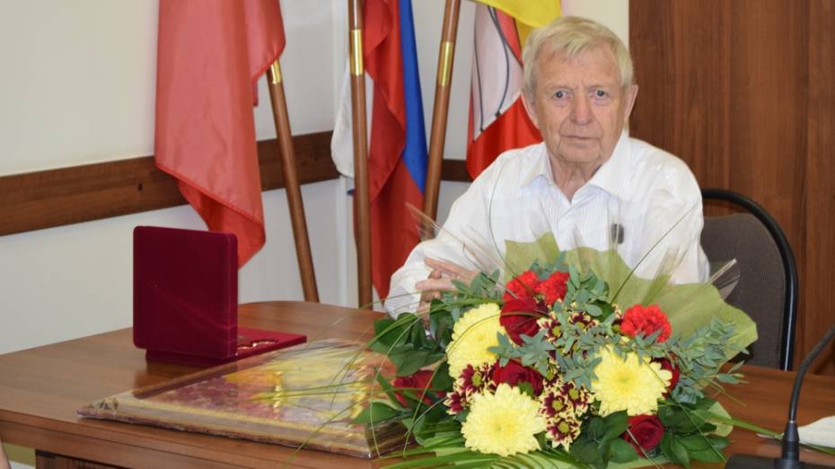 Житель Борисоглебска получил знак «Благодарность от земли Воронежской»