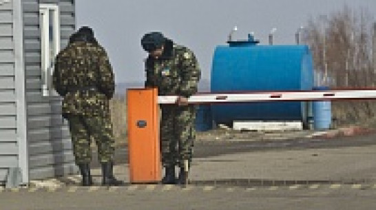 Киев попытался перебросить танки и бронетехнику на границу с Воронежской областью