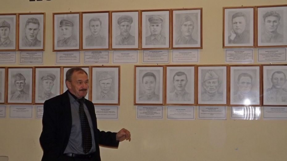 Жители верхнемамонского села Лозовое смогут увидеть 75 портретов земляков