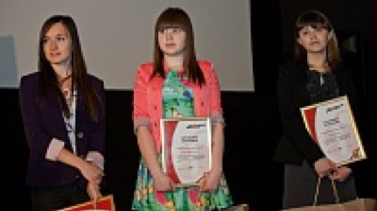 Второй год подряд в «Тотальном диктанте» победили журфаковцы