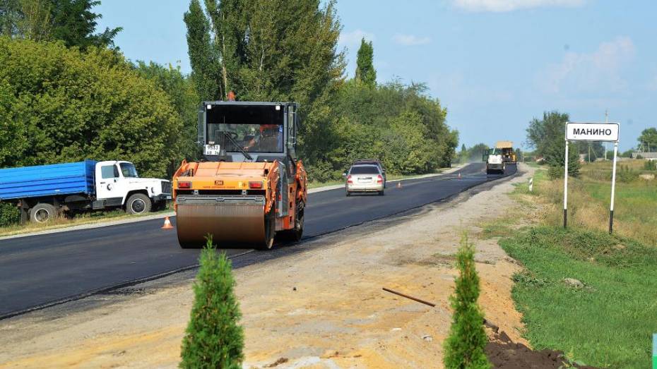 Власти заплатят около 1 млрд рублей за ремонт 115 км дорог Воронежской области