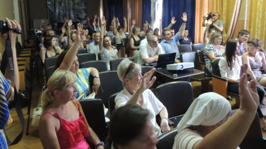 Воронежцы выступили против строительства дороги через нагорную дубраву