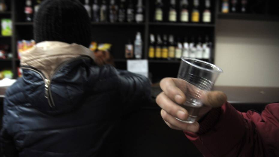 Эксперты отметили снижение продаж алкоголя в России в первой половине 2017 года
