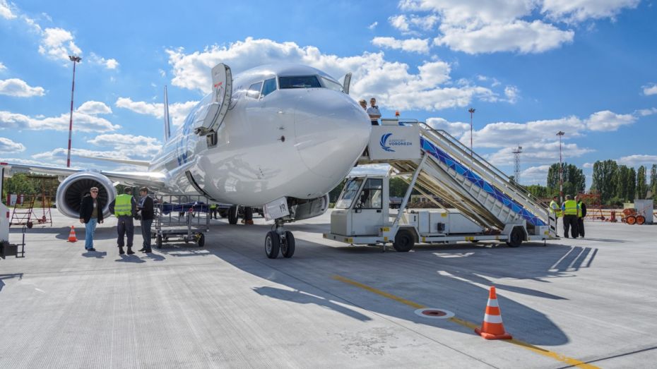 СК начал проверку после экстренной посадки самолета в аэропорту Воронежа