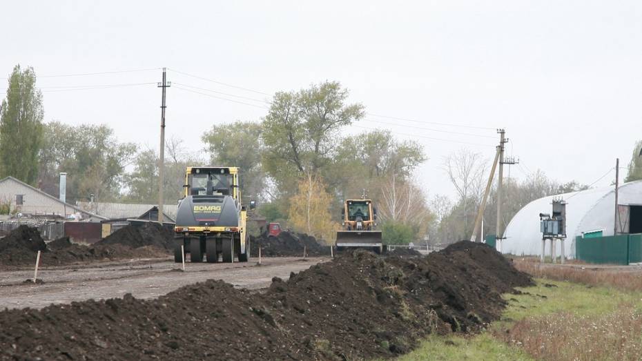 В аннинском поселке отремонтируют дороги