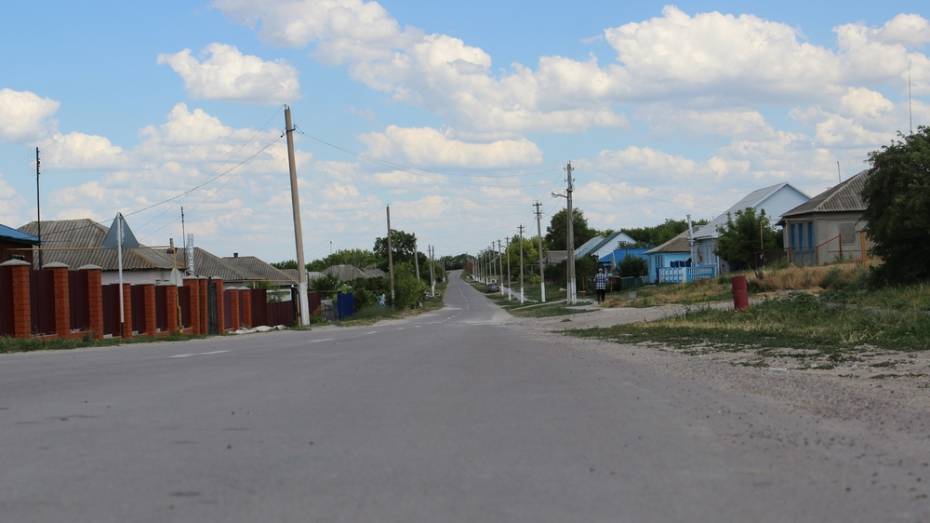 В Воронежской области 17-летняя девушка на ВАЗе сбила 2 подростков: погиб 15-летний парень
