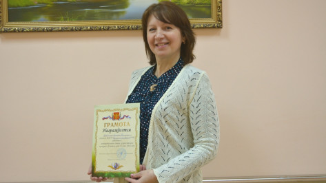 В Петропавловском районе лучшим учителем года стала Эляна Небогина