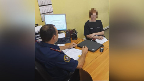 Школьник из Пскова пошел под суд за воровство денег с карты жительницы Воронежской области