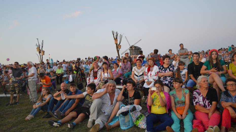 Воробьевский фестиваль «Русь песенная, Русь мастеровая» собрал около 10 тыс зрителей