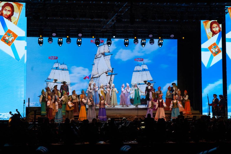 Опера «Виват, Россия!» на Адмиралтейской площади