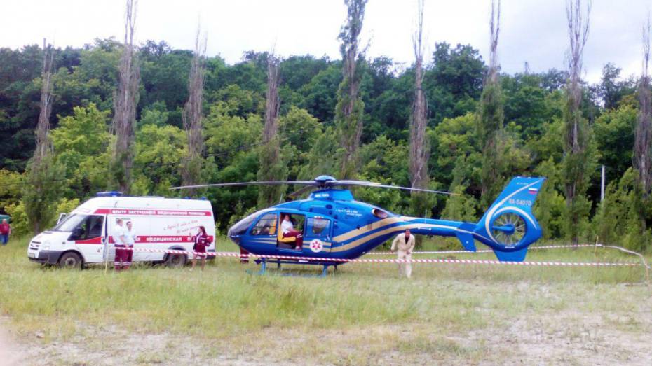 Санитарный вертолет доставил донорские почки из Борисоглебска в Воронеж