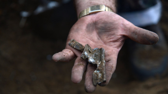 Под Воронежем поисковики обнаружили обломки военного самолета