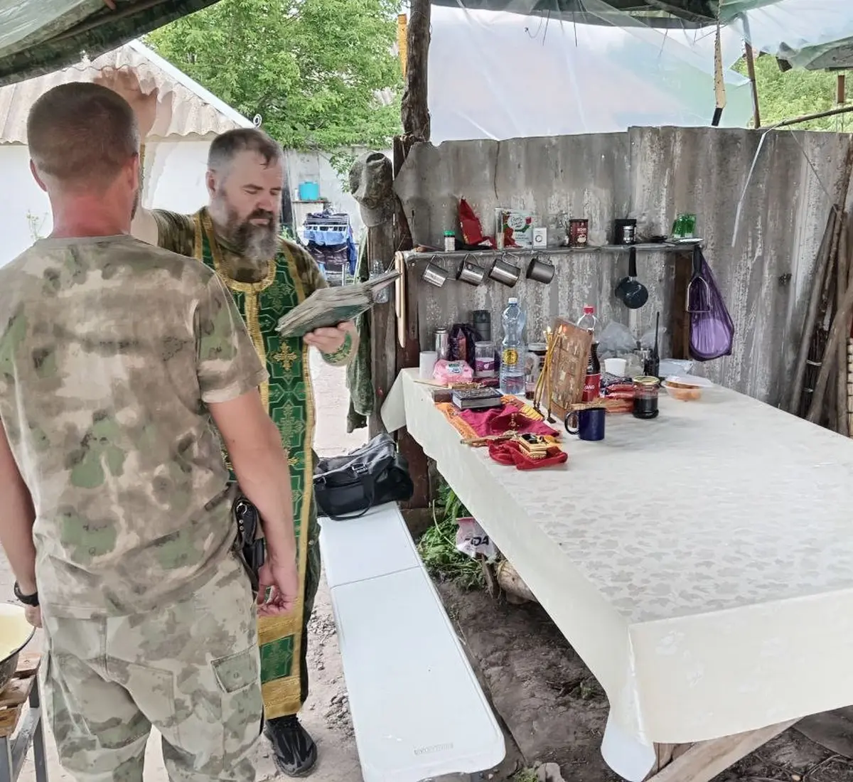 Причащаться приходили отделениями». Воронежский священник месяц провел в  зоне СВО