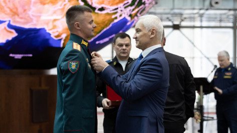 Герой из Воронежской области получил «Золотую Звезду» из рук министра обороны