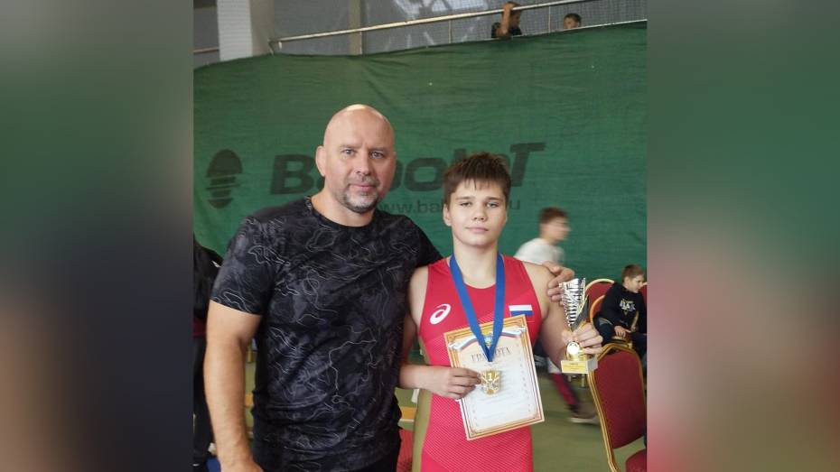 Юный верхнехавский борец победил на открытом турнире в Орле
