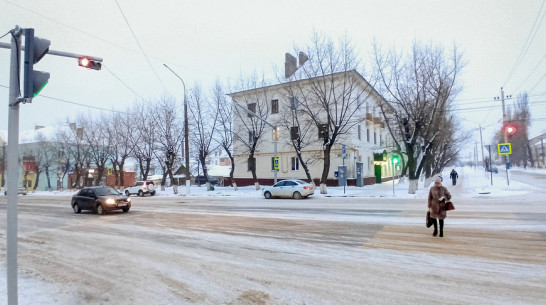 Новые светофоры установили на оживленном перекрестке в Лисках