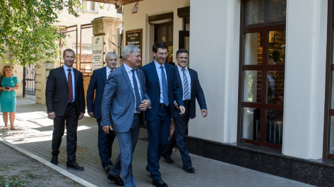 Полпред президента в ЦФО осмотрел 4 объекта в Воронежской области