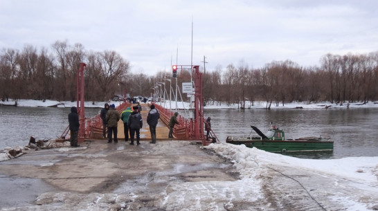 Движение по наплавному мосту через Дон в Острогожском районе возобновили