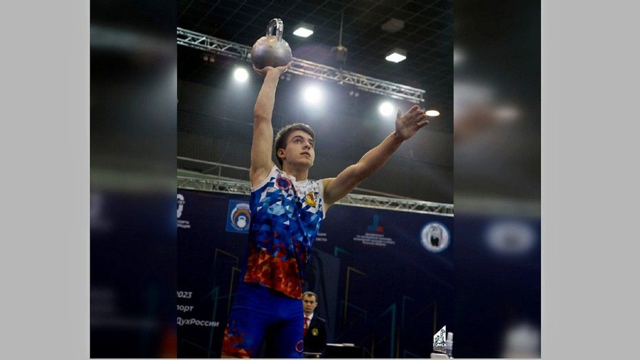 Поворинский гиревик стал бронзовым призером на первенстве России
