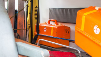 Легковушка врезалась в фуру на М4 в Воронежской области: двое погибли