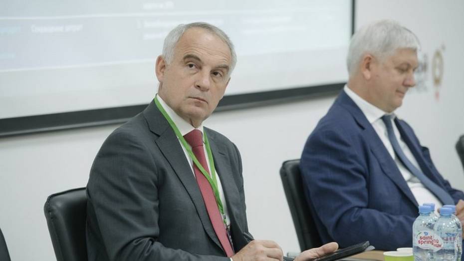 Руководитель секретариата губернатора Воронежской области Игорь Лотков назначен исполняющим обязанности замглавы региона