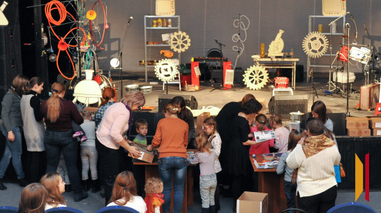 Концерты, мастер-классы и выставки: что ждет воронежцев на День матери