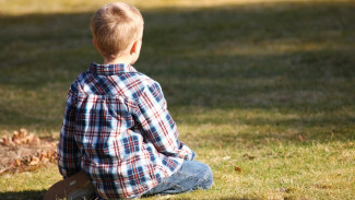 Играющий в прятки мальчик попал под машину в Воронежской области