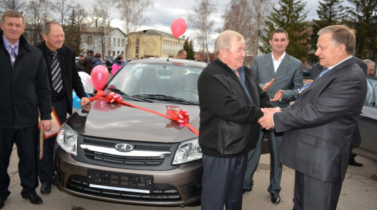 В Нижнедевицком районе наградили лучших аграриев