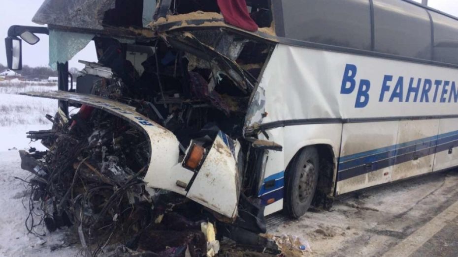 Полиция озвучила подробности ДТП с 7 пострадавшими под Воронежем