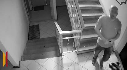 «Ждать, пока он кого-нибудь покалечит?»: жители воронежской многоэтажки несколько лет вынуждены терпеть выходки неадекватного соседа