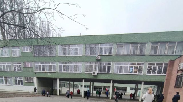 После жалоб воронежцев на состояние школы №88 СК начал проверку