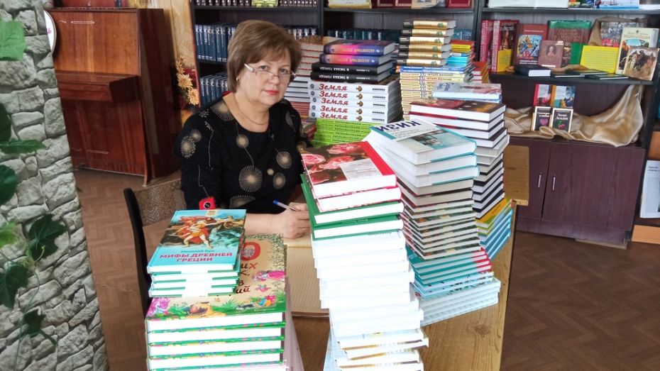 В библиотеки Богучарского района поступили 439 новых книг