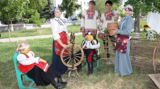 Богучарцы отметили День рождения Михаила Шолохова