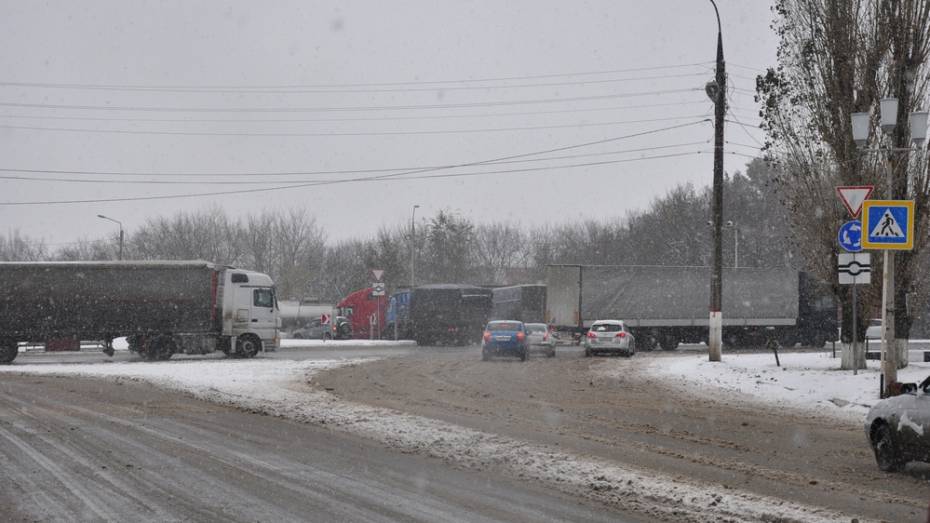 ДТП в Воронежской области спровоцировало 3-часовую пробку на М4