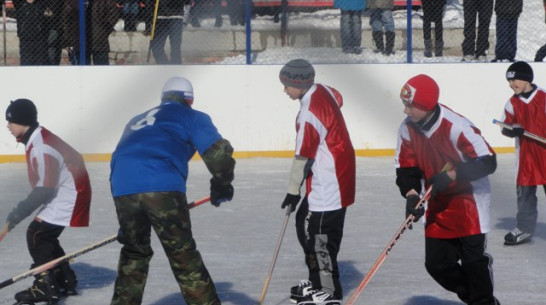 В Репьевском районе действует девять катков