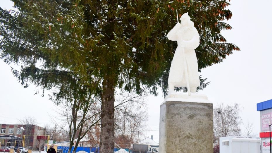 Новую скульптуру героям Гражданской войны установили в Грибановке