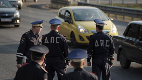 ГИБДД предупредила о массовых проверках водителей в Воронежской области