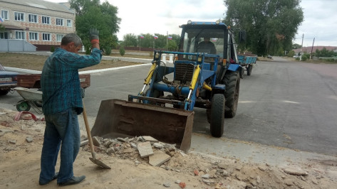 В верхнемамонском селе Гороховка тосовцы благоустроят площадку перед центром культуры
