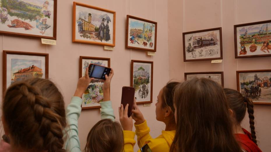 Острогожцев пригласили на выставку картин лискинского художника Александра Митина
