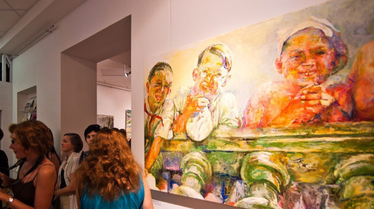 Киевский художник Сергей Базилев нарисовал счастливых воронежцев