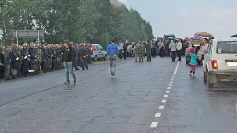 Погром лагеря геологов в Новохоперском районе: возбуждено уголовное дело о применении насилия в отношении представителей власти 