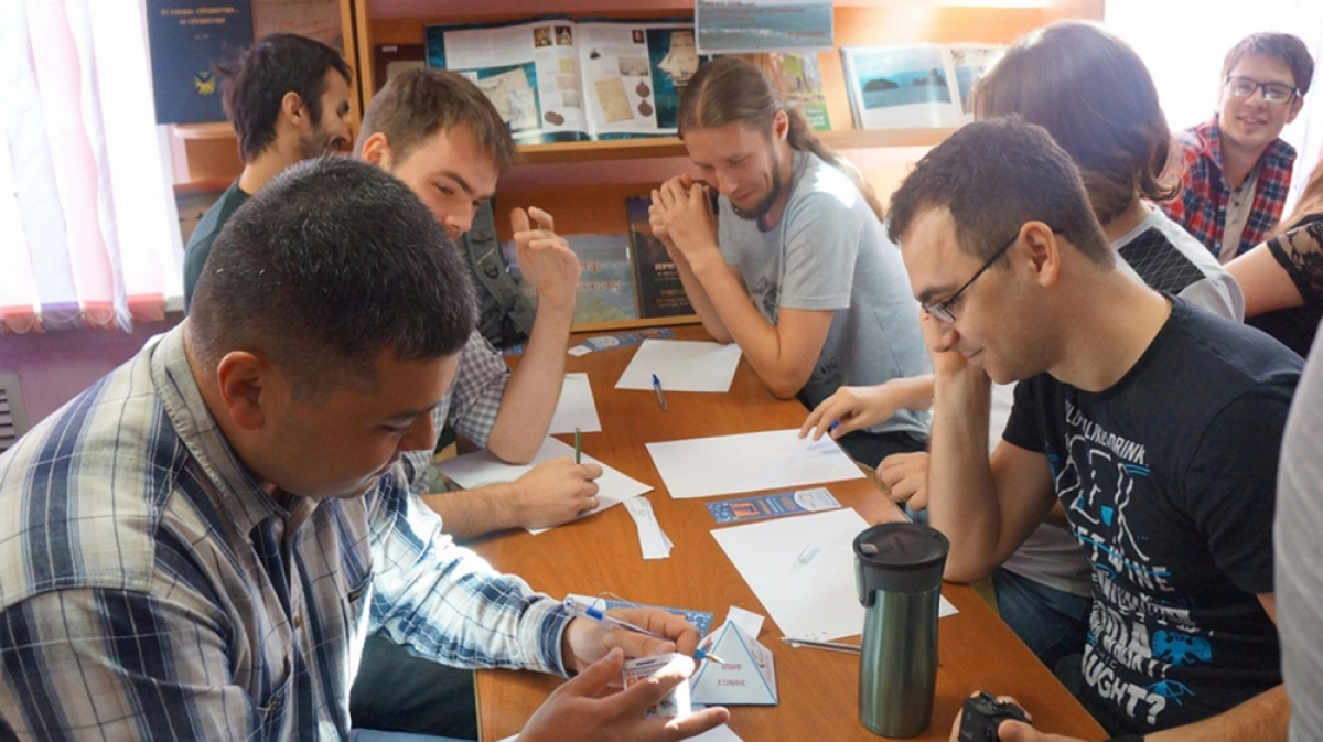 Юный журналист фото. Интеллект турнир рисунок. Реклама интеллектуальный турнир пушкин. Интеллектуальный турнир. Интеллектуальный турнир.